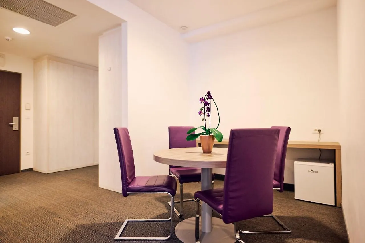Hotel Meksiko Lublaň 3*,  Slovinsko