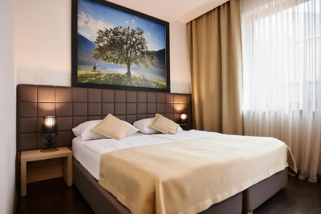 Hotel Meksiko Ljubljana 3*,